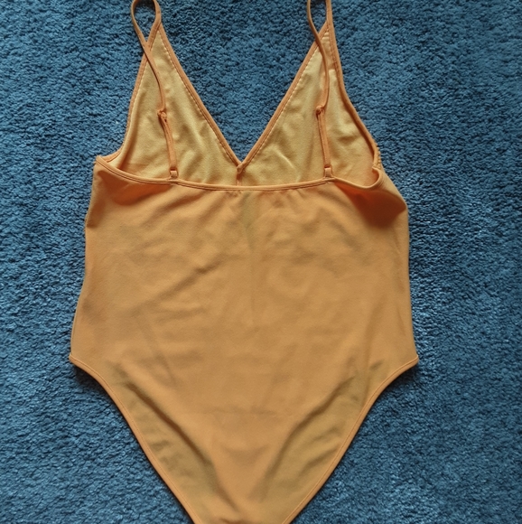 H&M orange bodysuit - Picture 2 of 4